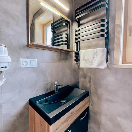 Osada Pod Modrzewiami Casa de Férias *